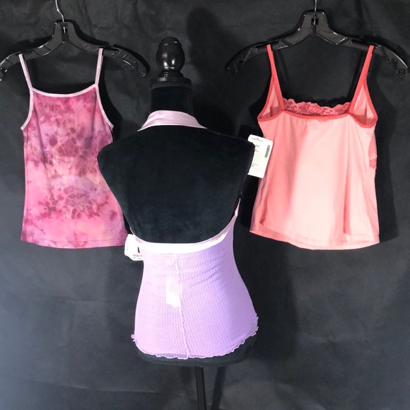 SOLD 🥗3item = NWT , ONE SIZE , TankTops  . - Picture 2 of 8